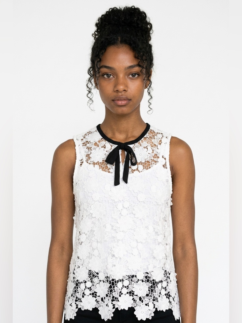 RW lace blouse with tie